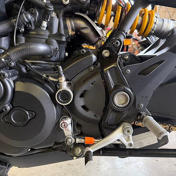 Ducati Monster 1200 R 5 of 5