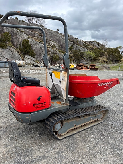 Neuson TD18 2 of 5