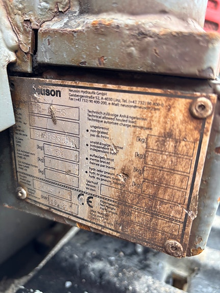 Neuson TD18 5 of 5