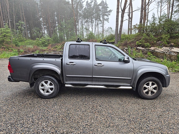 Isuzu D-max 8 of 26