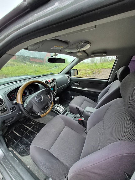Isuzu D-max 12 of 26