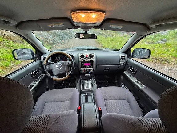 Isuzu D-max 13 of 26