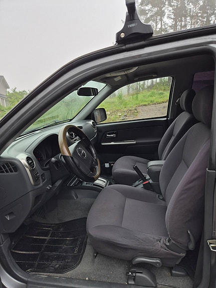 Isuzu D-max 11 of 26