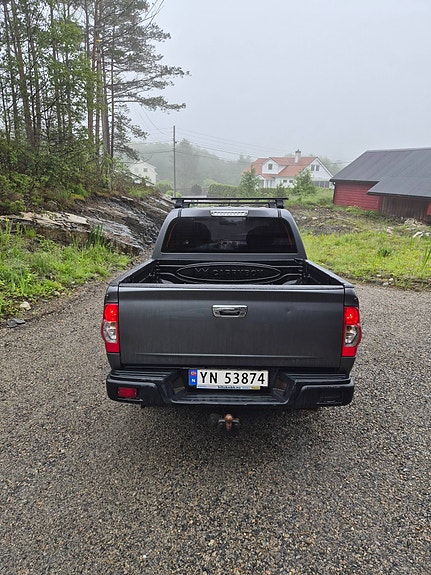 Isuzu D-max 6 of 26