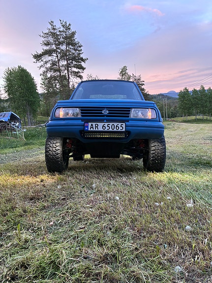 Suzuki Vitara 8 of 27