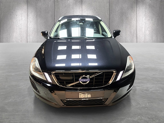 Volvo XC60 3 of 5