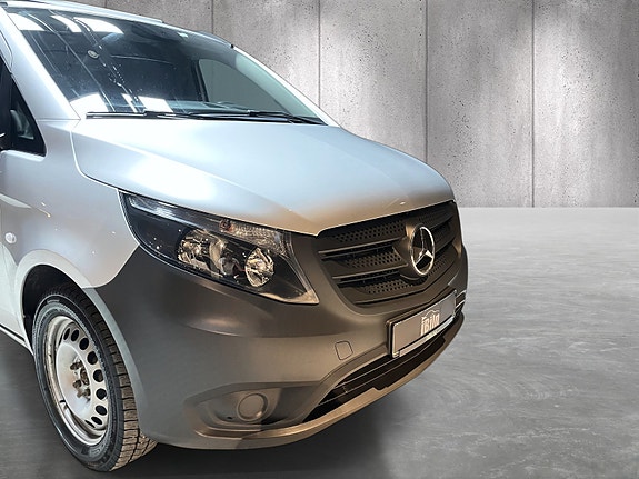 Mercedes-Benz Vito 2 of 5