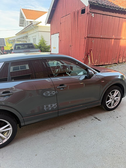 Audi Q2 7 of 30
