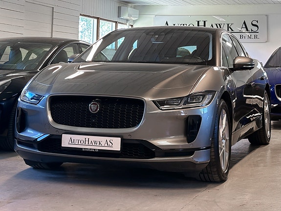 Jaguar I-PACE 2 of 5