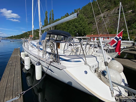 Romslig og komfortabel turbåt klar for nye eventyr 4 of 5