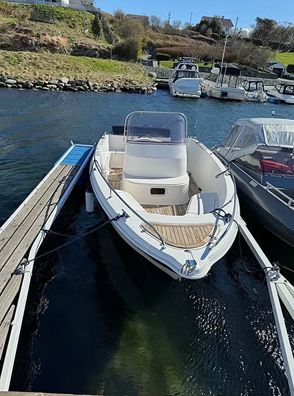 Oceanmaster 605 m/150 hk Evinrude 11 of 11