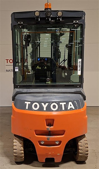Toyota 8FBMT35 2 of 4