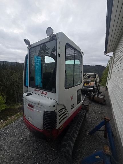 Takeuchi ABS TB016 8 of 11