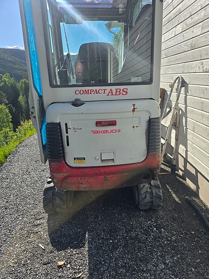 Takeuchi ABS TB016 3 of 11