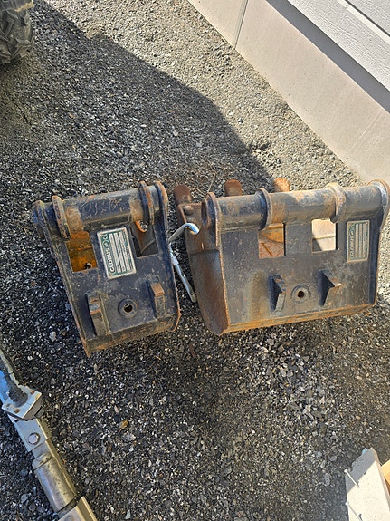 Takeuchi ABS TB016 11 of 11