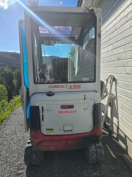 Takeuchi ABS TB016 4 of 11