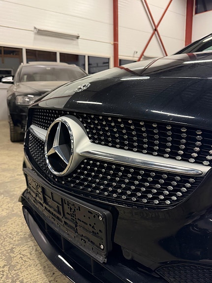 Mercedes-Benz A180 9 of 22