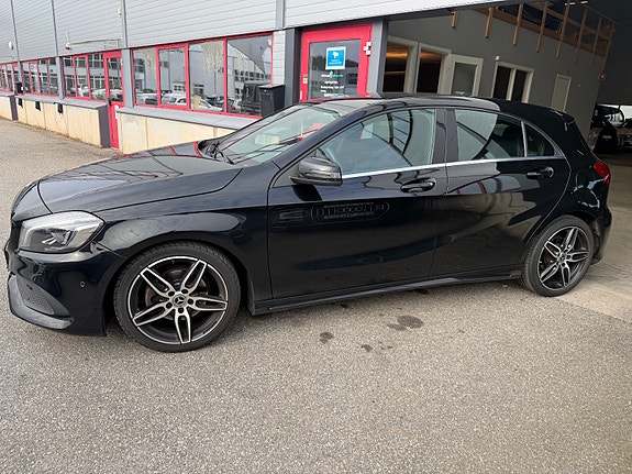 Mercedes-Benz A180 3 of 22