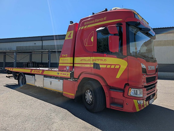 Scania P320 2 of 5