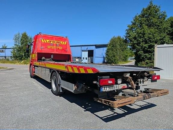 Scania P320 4 of 5