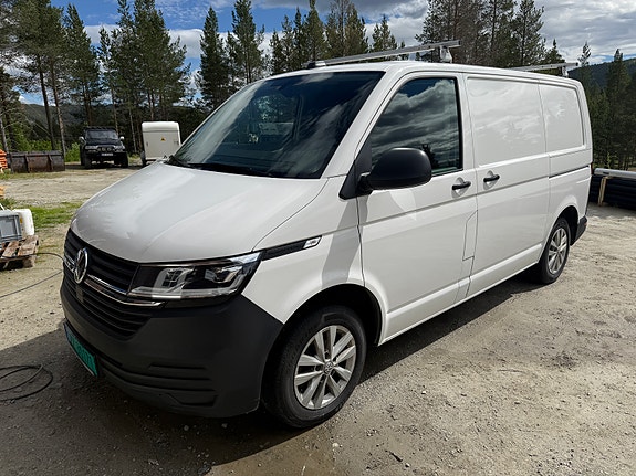 Volkswagen Transporter 3 of 17