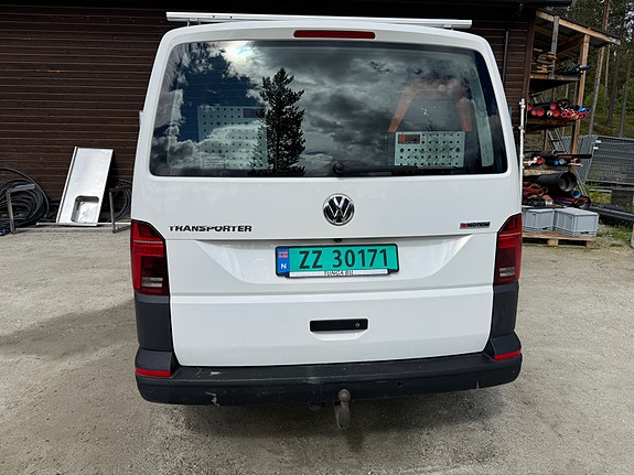 Volkswagen Transporter 8 of 17