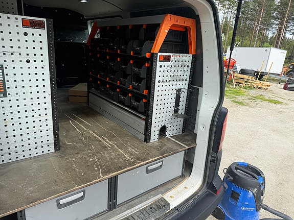 Volkswagen Transporter 16 of 17