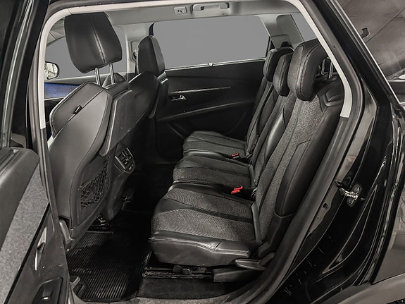 Peugeot 5008 25 of 30