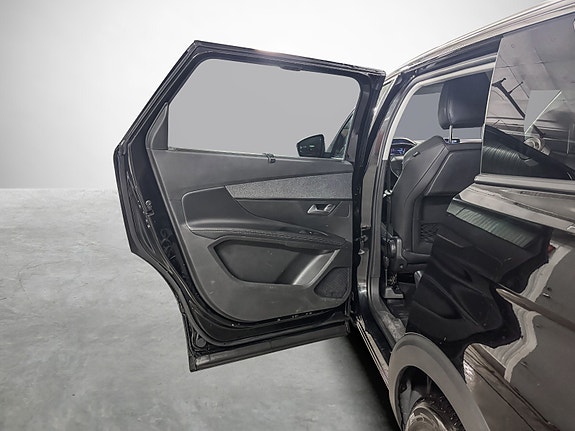 Peugeot 5008 26 of 30