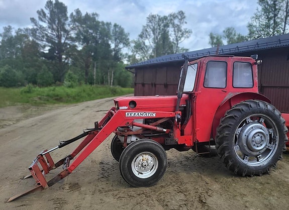Massey Ferguson 165 3 of 5