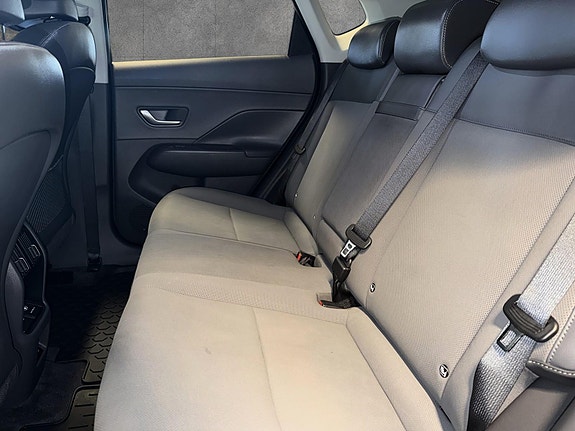 Hyundai Kona 11 of 20