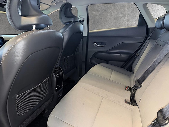 Hyundai Kona 12 of 20