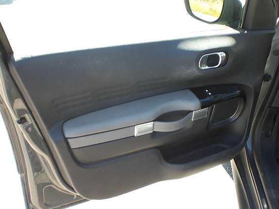 Citroen C4 Cactus 12 of 23
