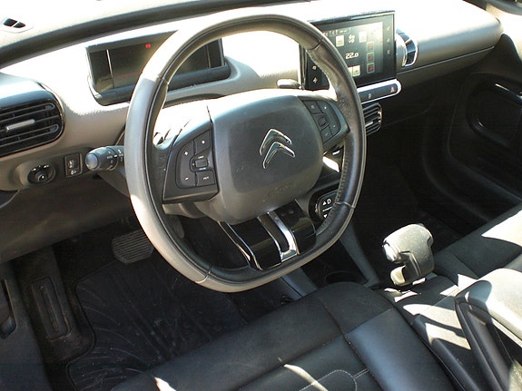 Citroen C4 Cactus 13 of 23