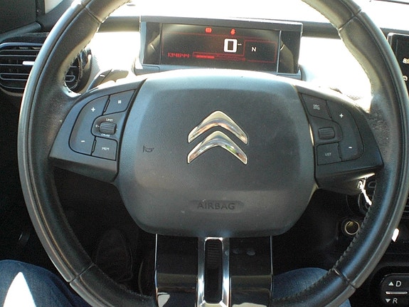 Citroen C4 Cactus 22 of 23