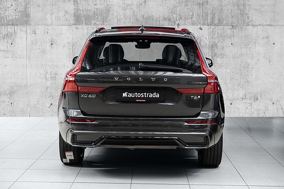 Volvo XC60 5 of 30