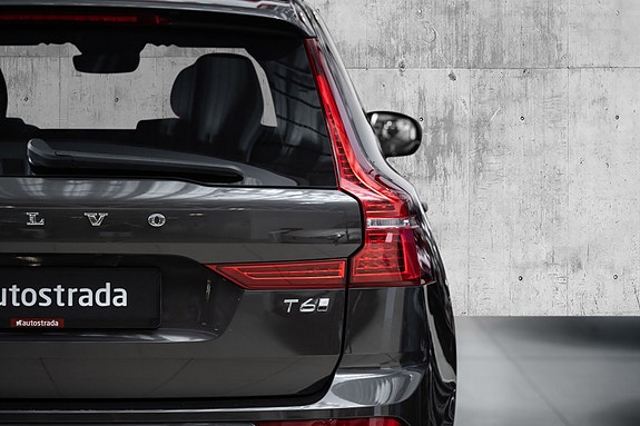 Volvo XC60 4 of 30