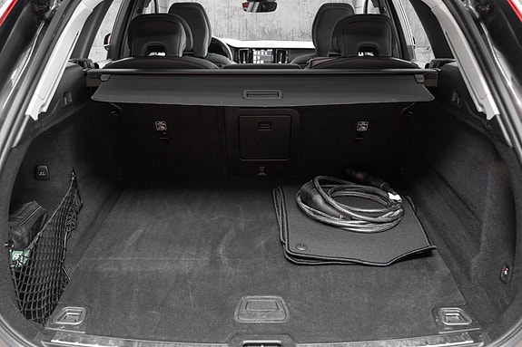 Volvo XC60 25 of 30