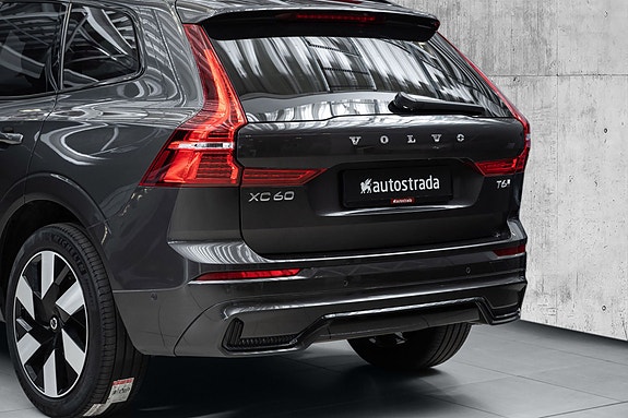 Volvo XC60 6 of 30