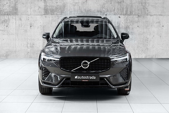 Volvo XC60 2 of 30