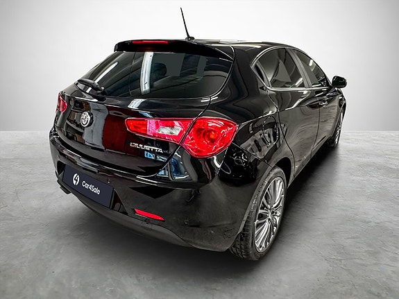 Alfa Romeo Giulietta 5 of 5