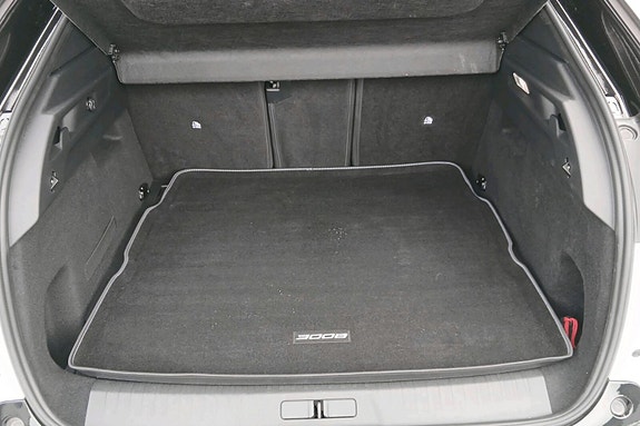 Peugeot e-3008 9 of 10