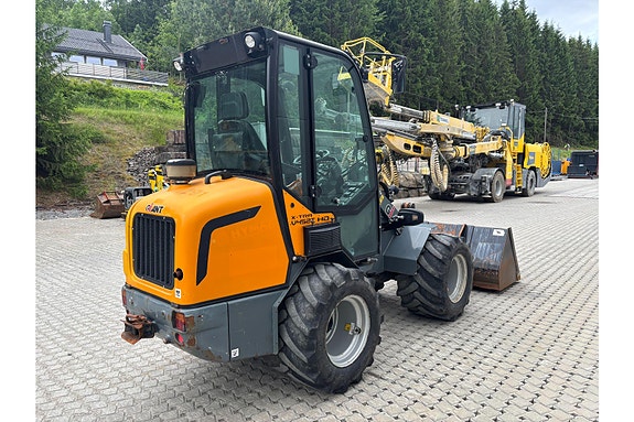 Giant V452T X-TRA HD 5 of 5