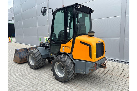 Giant V452T X-TRA HD 3 of 5