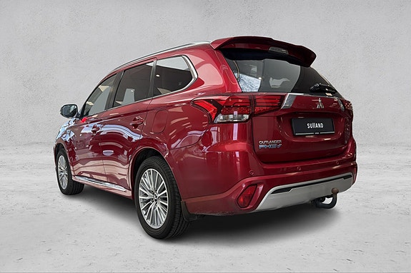 Mitsubishi Outlander 3 of 5