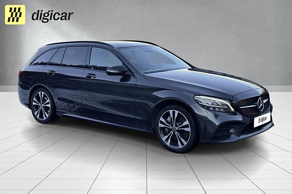 Mercedes-Benz C-Klasse 3 of 5