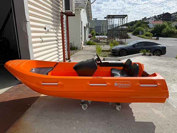 2026 River 350 XR m/Suzuki 9,9 BRS Sport EFI (15) 3 of 5