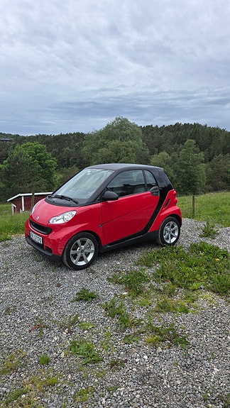 Smart Fortwo coupe 2 of 5