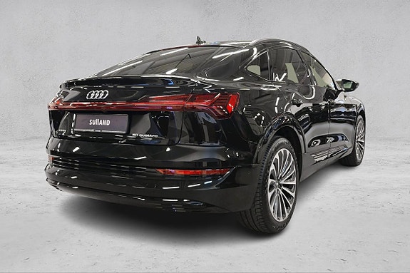 Audi e-tron Sportback 5 of 5
