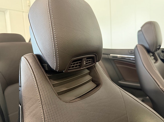 Mercedes-Benz E500 7 of 25